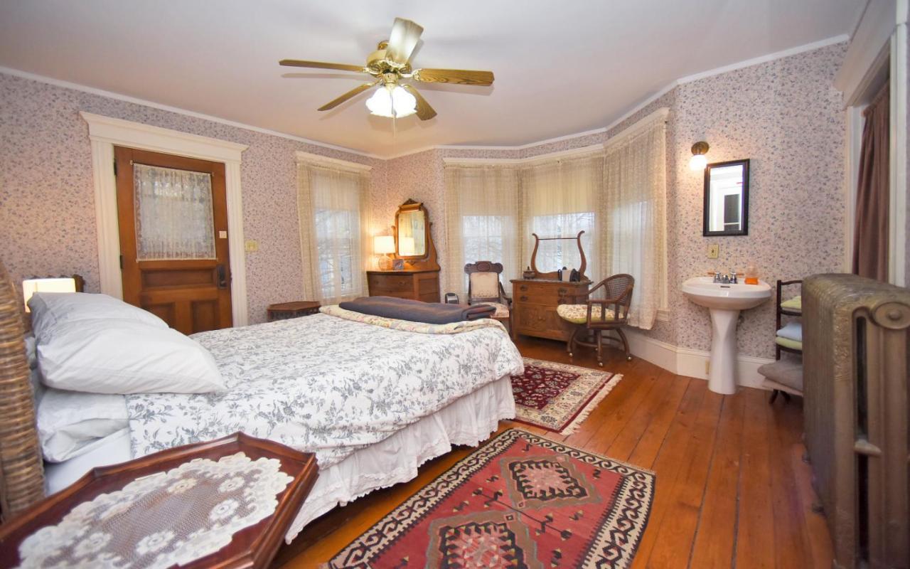Blooming Inn Shelburne Falls المظهر الخارجي الصورة