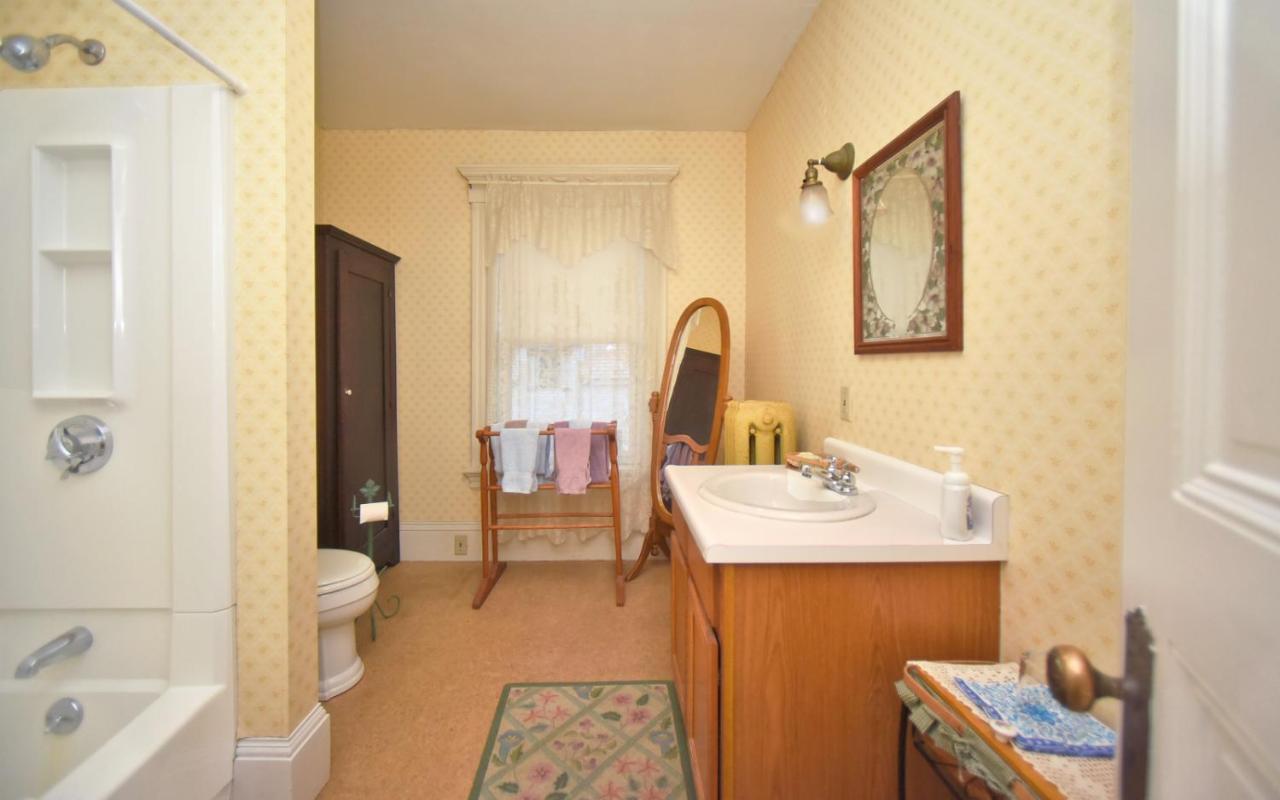 Blooming Inn Shelburne Falls المظهر الخارجي الصورة